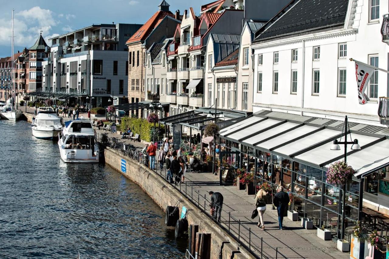 Moderne Leilighet Midt I Sentrum Av 腓特烈斯塔 外观 照片